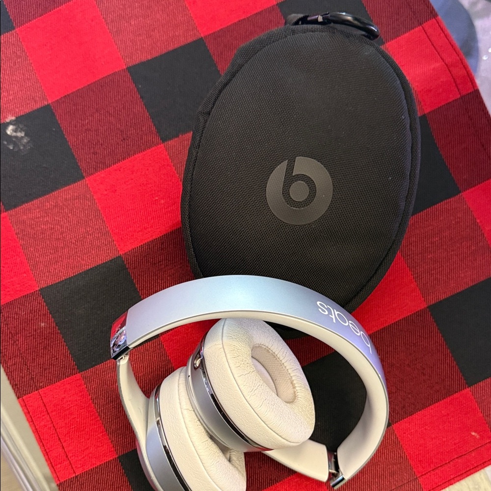 Over-Ear Headphones - Silver and White